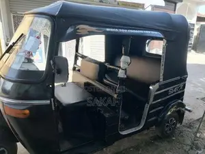 Bajaj RE 2010