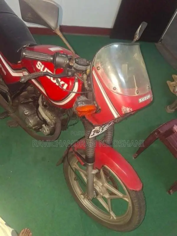 Suzuki GS 125 1997