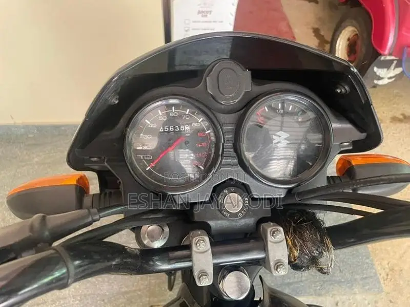 Bajaj CT100 2024