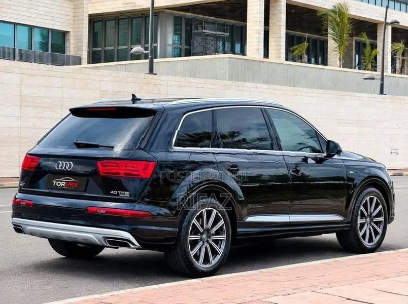 Audi Q7 2016