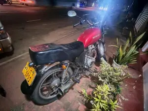 Honda CG125 2006