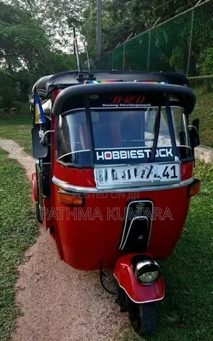Bajaj RE 2002