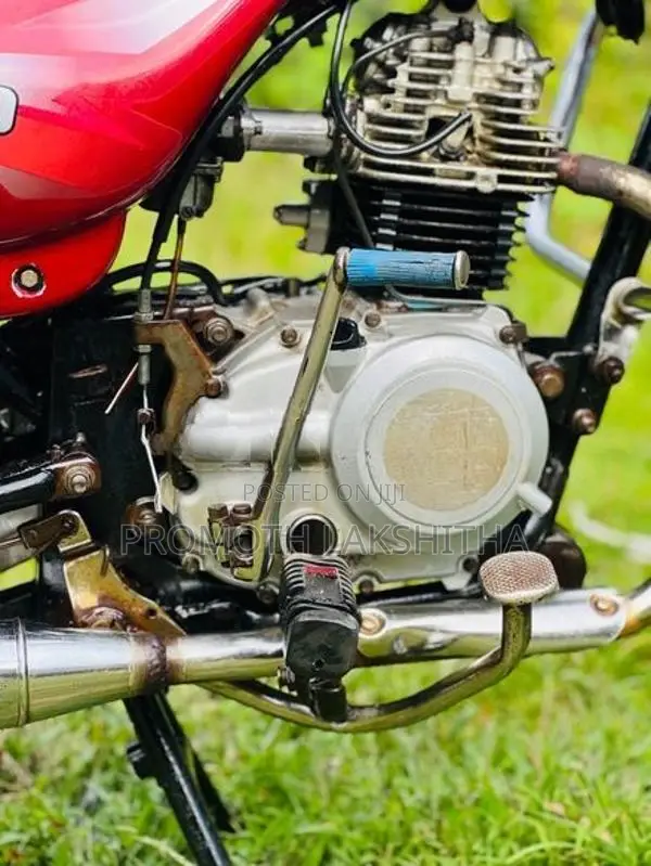 Bajaj CT100 2006