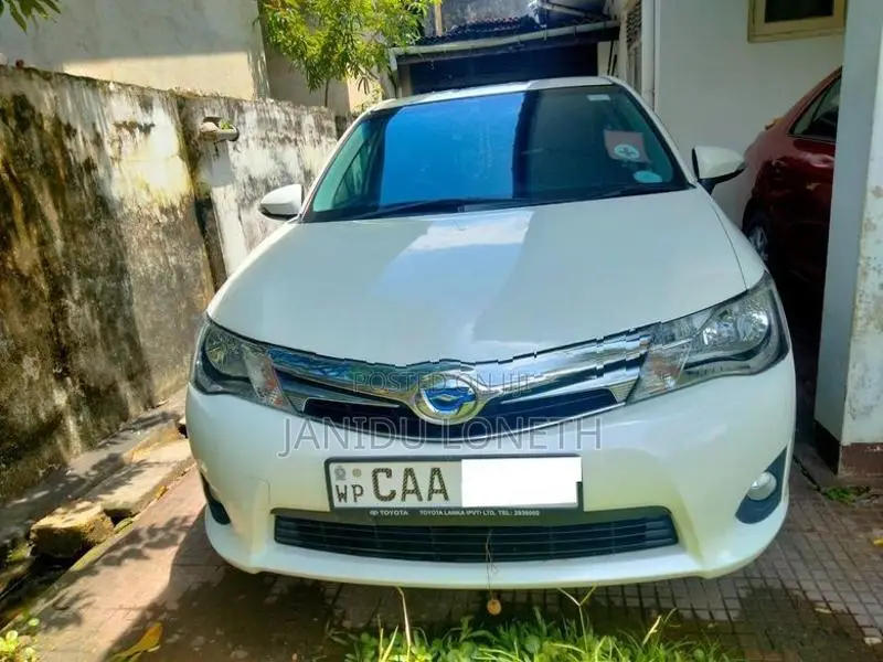 Toyota Axio 2014