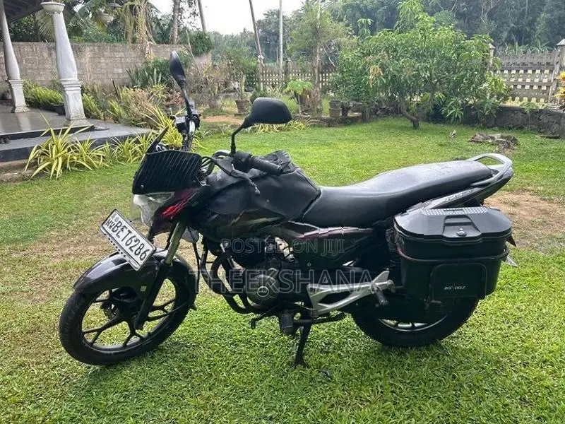 Bajaj Discover 125M 2016
