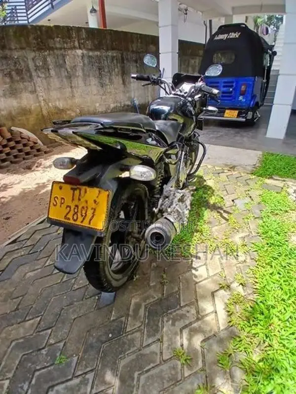 Bajaj Pulsar 180 2007