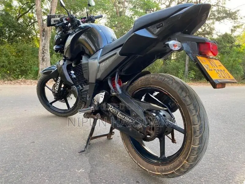 Yamaha FZS V1 2012