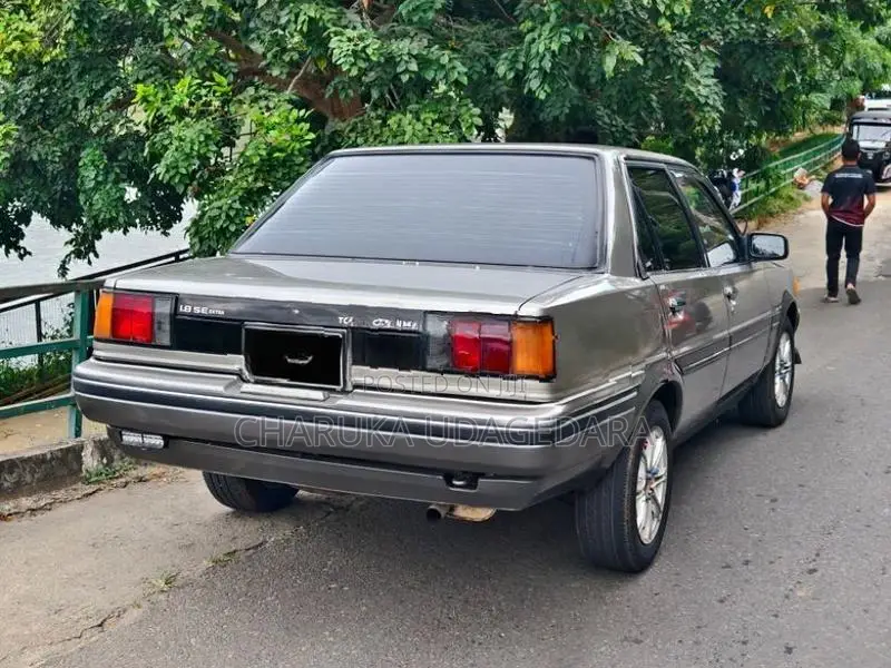 Toyota Carina 1984
