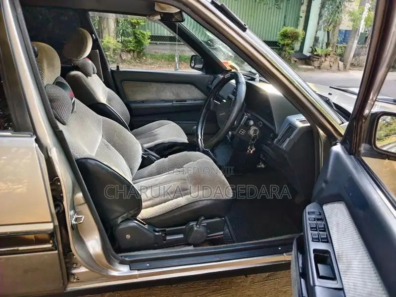 Toyota Carina 1984