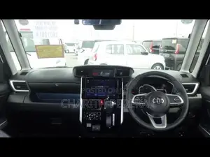 Toyota Roomy 2024