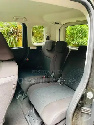 Toyota Roomy 2024