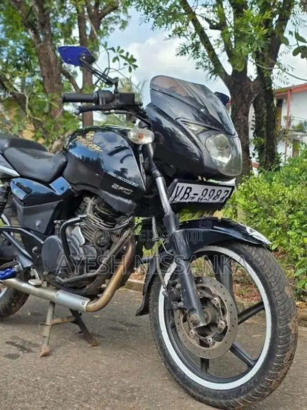 Bajaj Pulsar 200 2009