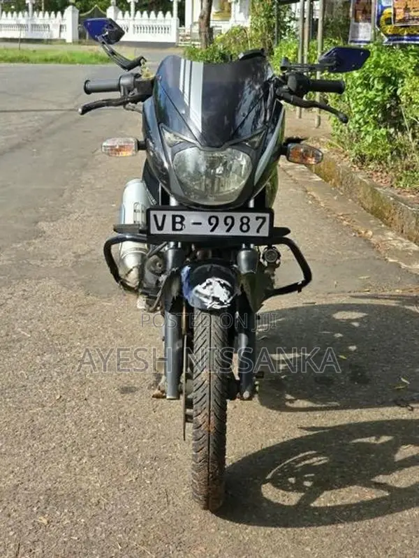 Bajaj Pulsar 200 2009