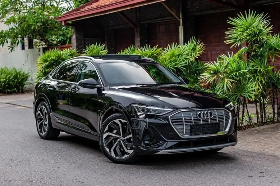 Audi Q8 E Tron 50 Sportback S Line 2024