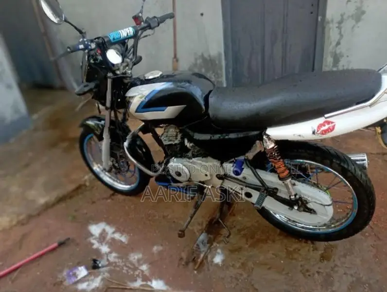 Bajaj CT100 2007