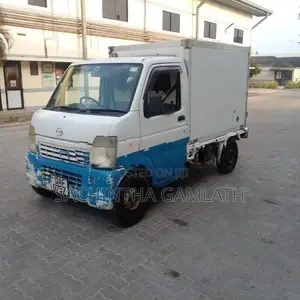 Suzuki Carry 2011