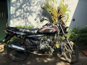 Bajaj Platina 125 2011
