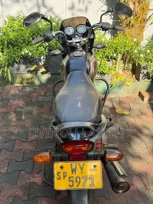Bajaj Platina 125 2011