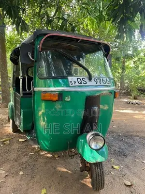 Bajaj RE 2009