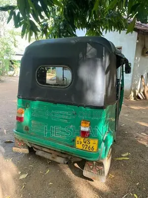 Bajaj RE 2009