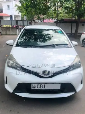 Toyota Vitz 2015