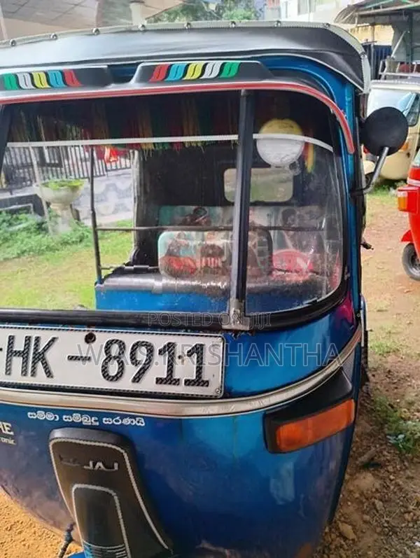 Bajaj RE 2003