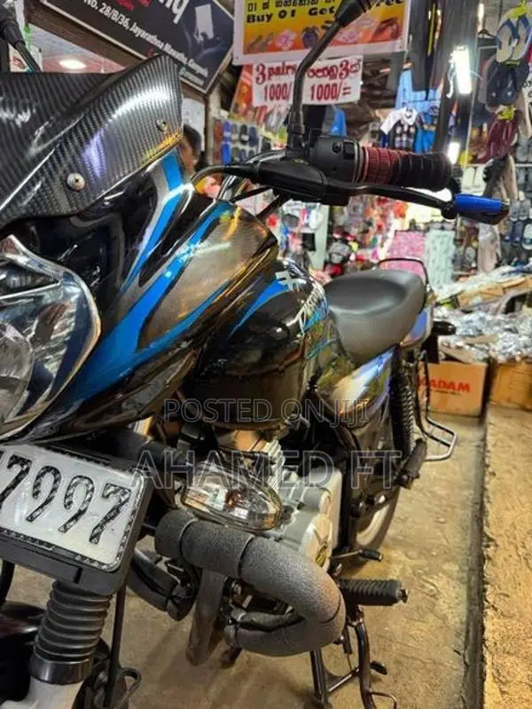 Bajaj Discover 125 2017
