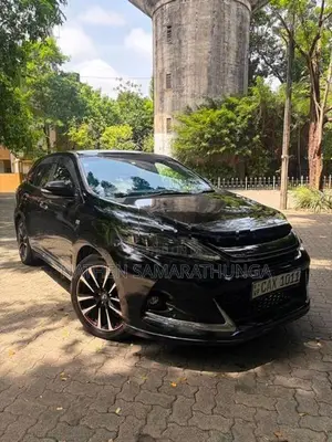 Toyota Harrier 2017