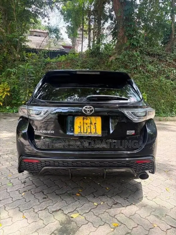 Toyota Harrier 2017