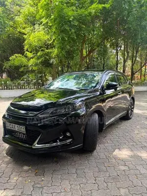 Toyota Harrier 2017