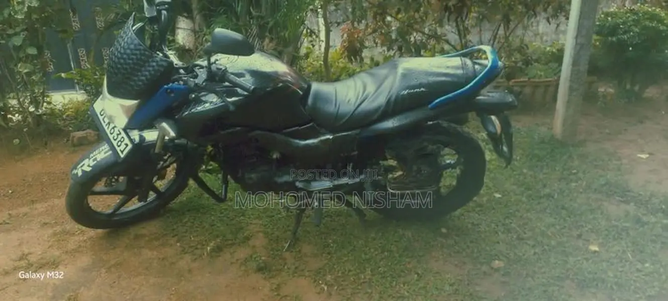 Hero Hunk 160R 2016