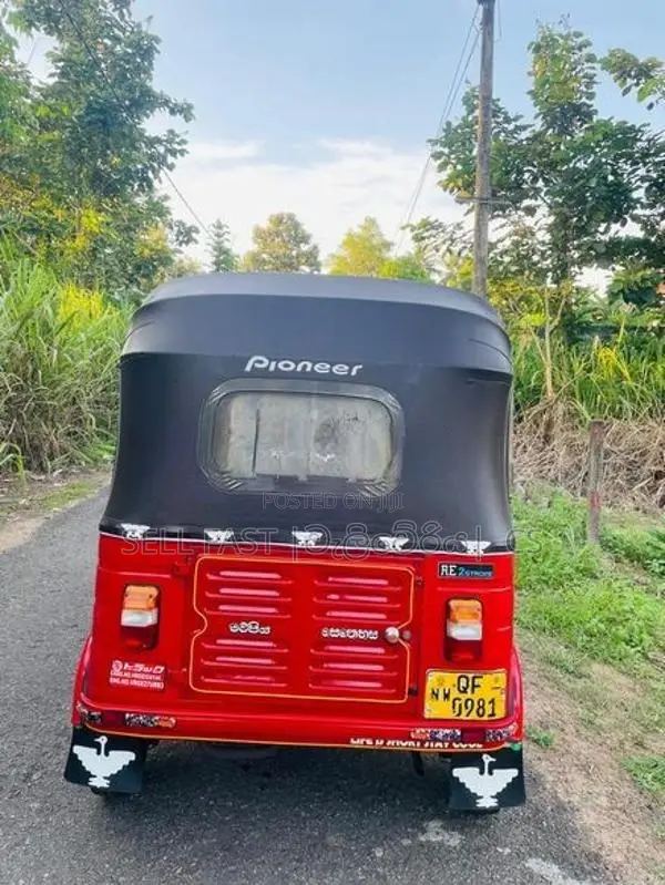 Bajaj RE 2006