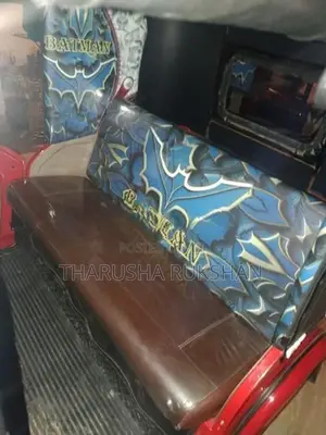 Bajaj RE 2025