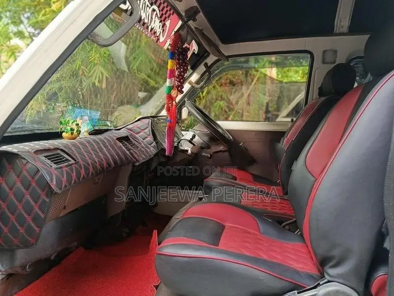 Toyota Hiace 1988