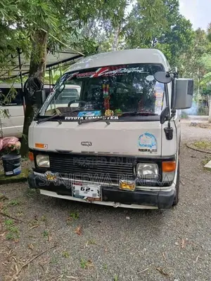 Toyota Hiace 1988