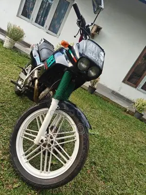 Honda AX1 2004