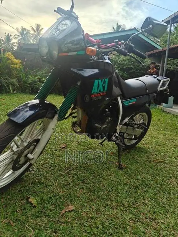 Honda AX1 2004