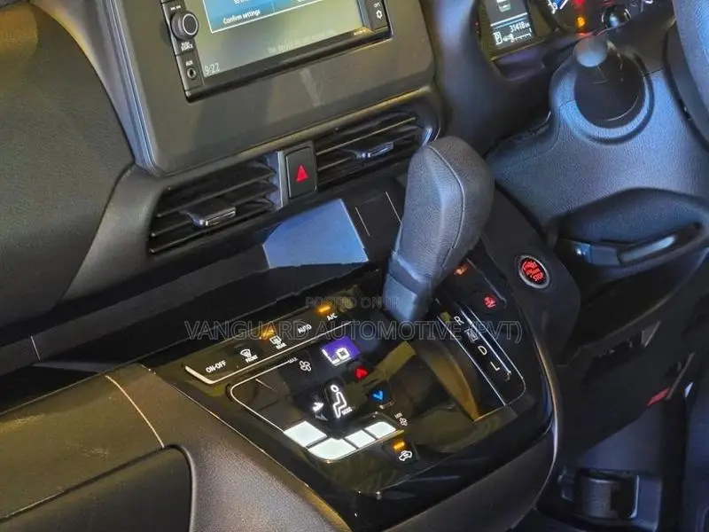 Nissan Roox 2023