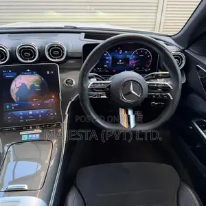 Mercedes Benz C200 AMG Premium Plus 2024
