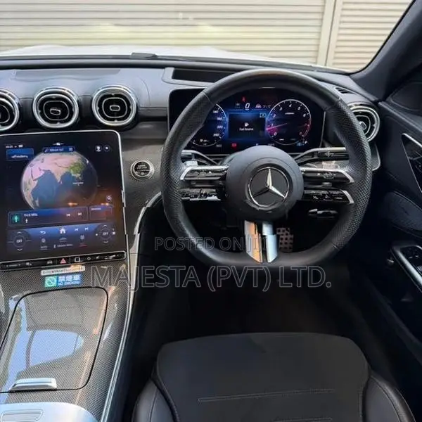 Mercedes Benz C200 AMG Premium Plus 2024