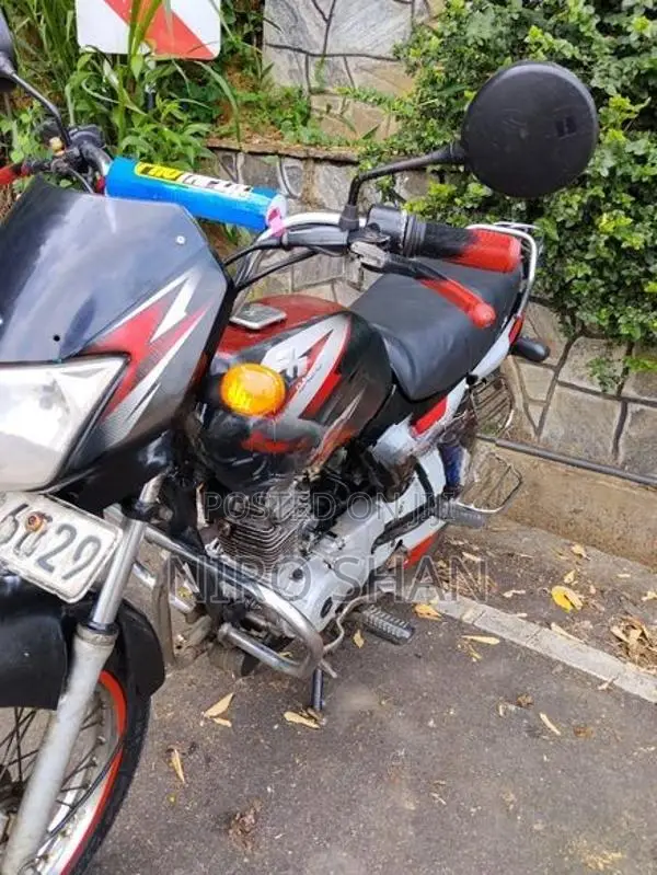 Bajaj CT100 2009