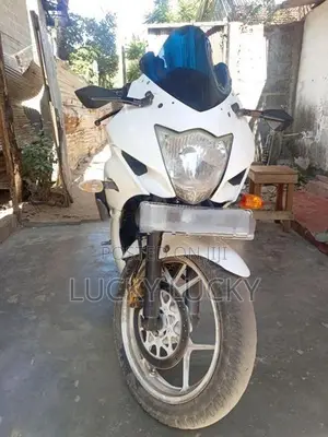 Suzuki Gixxer 2016
