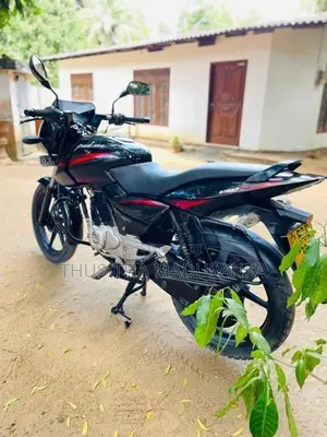 Bajaj Pulsar 150 2015