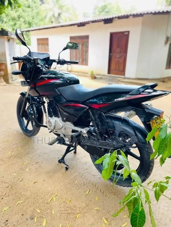 Bajaj Pulsar 150 2015