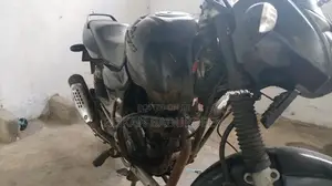 Bajaj Pulsar 180 2007