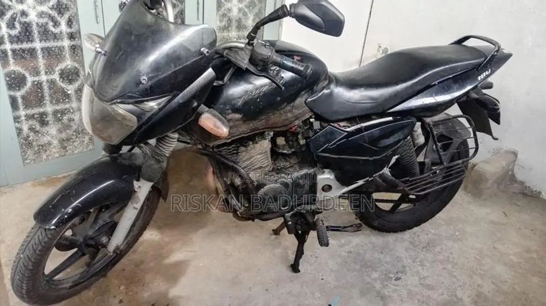 Bajaj Pulsar 180 2007