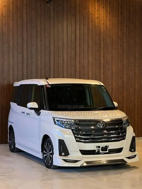 Toyota Roomy 2024
