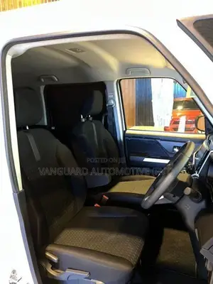 Toyota Roomy 2024