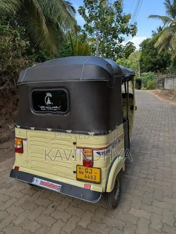 Bajaj RE 2001