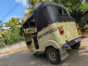 Bajaj RE 2001